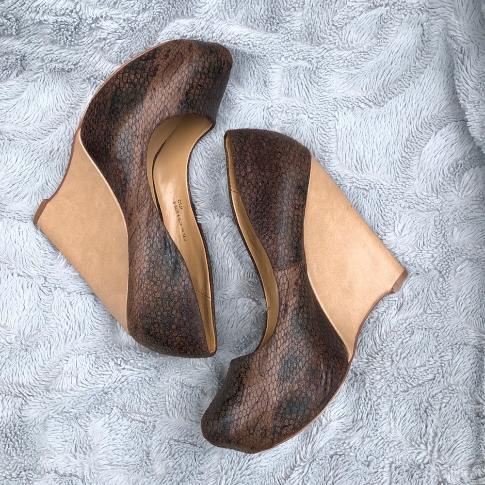 Brown snakeskin high heel wedge